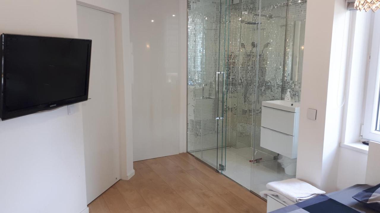 Luxury Apartment With Own Parking Chorzów Dış mekan fotoğraf